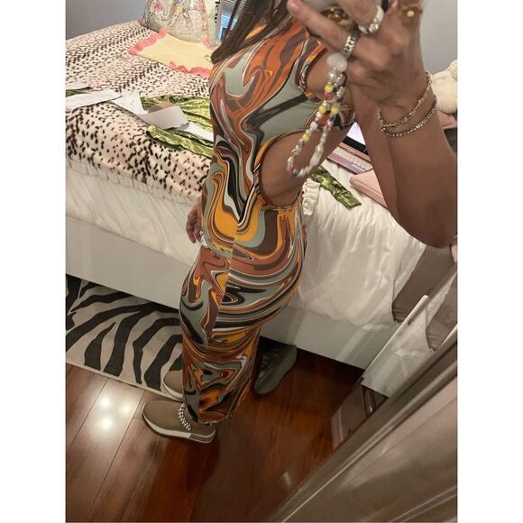 Printed open back dress - Picture 3 of 3